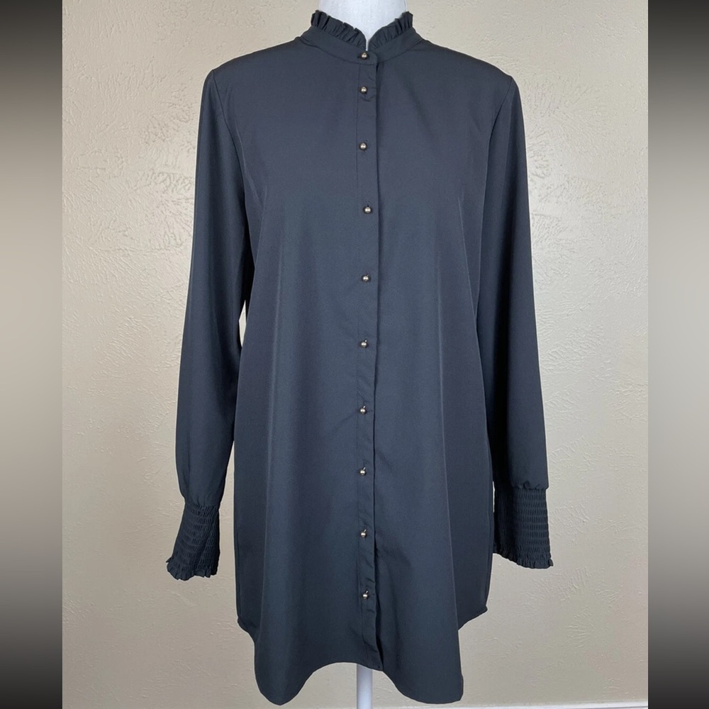 Soft Surroundings Dark Gray Button-Down‎ Blouse